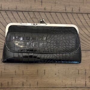 Elegant Black Crocodile-Embossed Clutch
